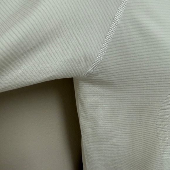 Lululemon Swiftly Tech Long-Sleeve Shirt 2.0 *Waist Length Light Ivory Sz 8 $78 - Picture 7 of 16